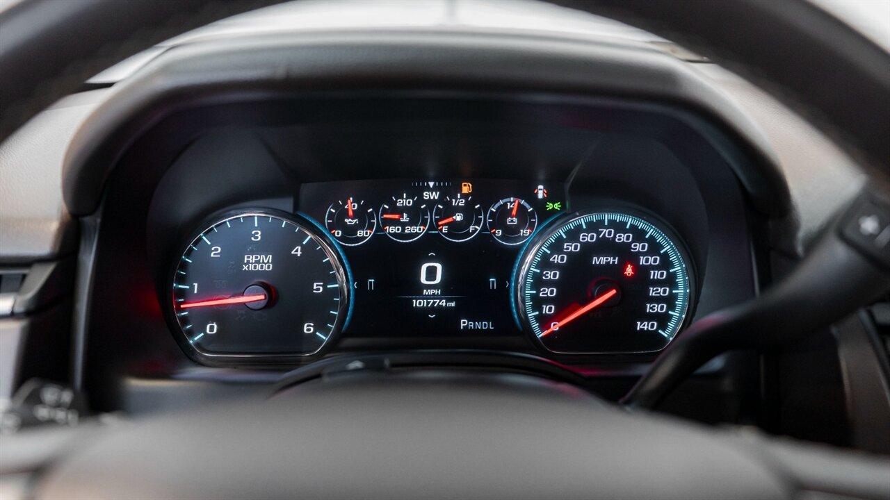 2019 Chevrolet Suburban Premier   - Photo 25 - Reno, NV 89511