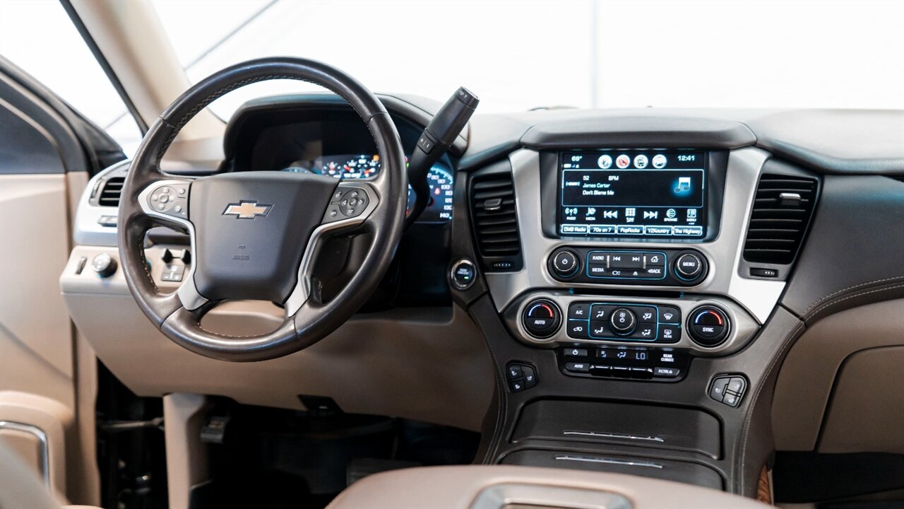 2019 Chevrolet Suburban Premier   - Photo 12 - Reno, NV 89511
