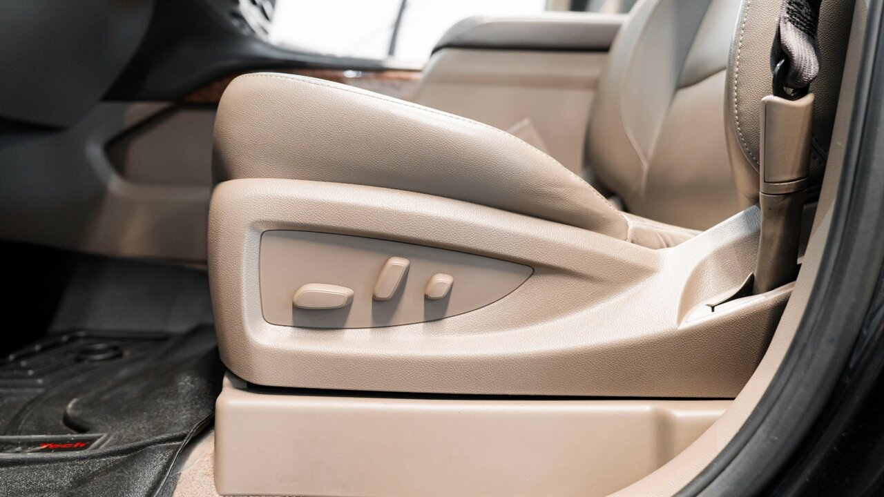 2019 Chevrolet Suburban Premier   - Photo 20 - Reno, NV 89511