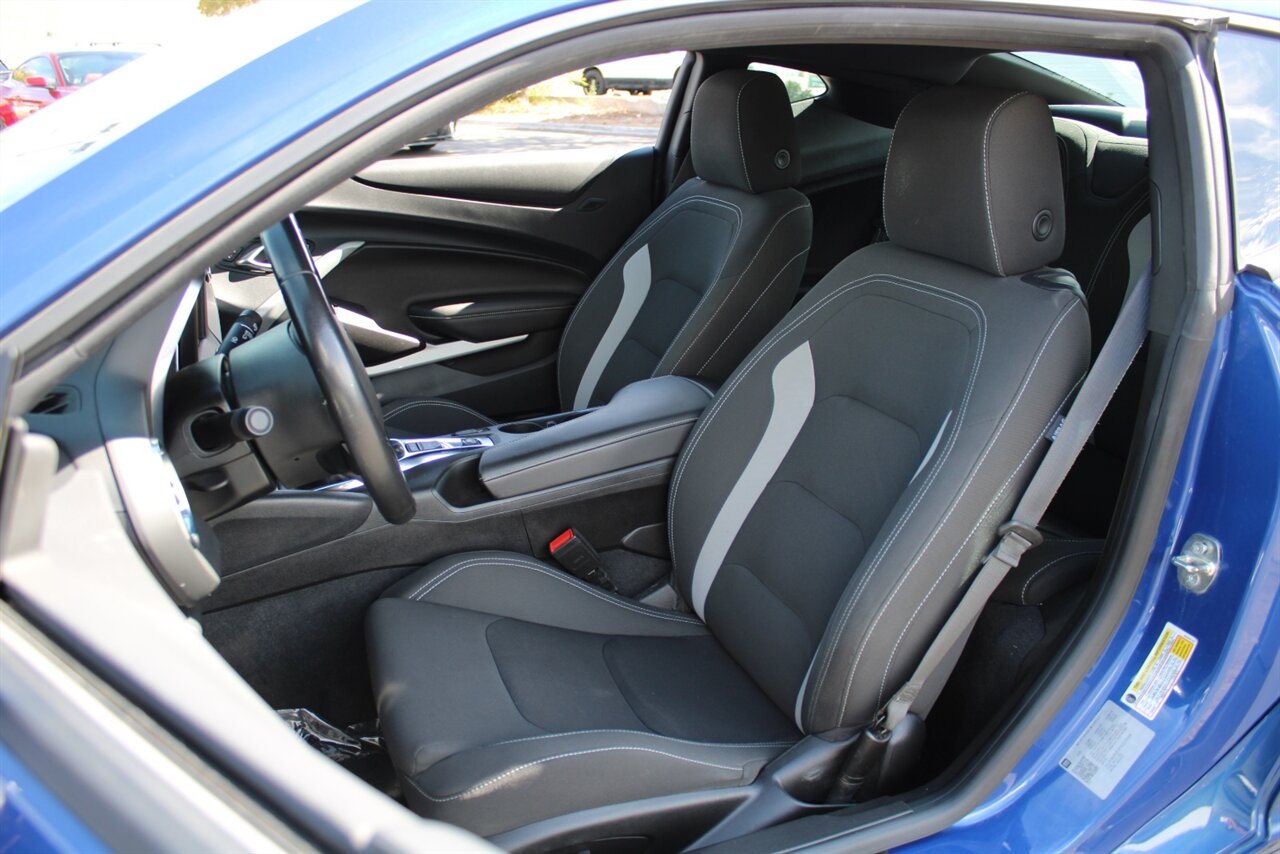 2023 Chevrolet Camaro 1LT - Photo 15 - Reno, NV 89511