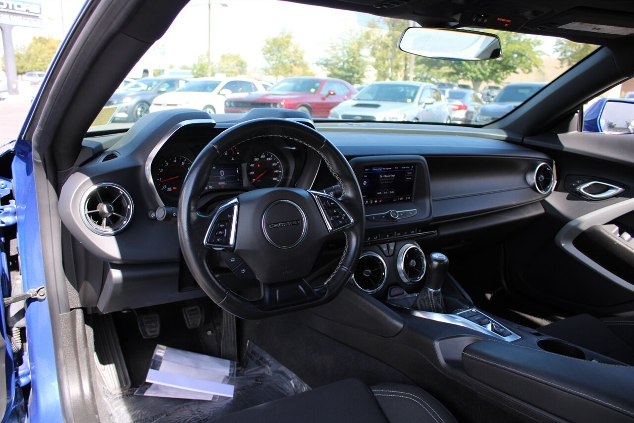 2023 Chevrolet Camaro 1LT - Photo 16 - Reno, NV 89511