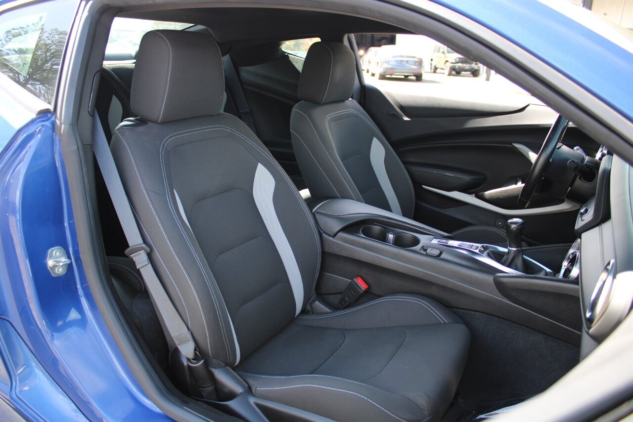 2023 Chevrolet Camaro 1LT - Photo 17 - Reno, NV 89511