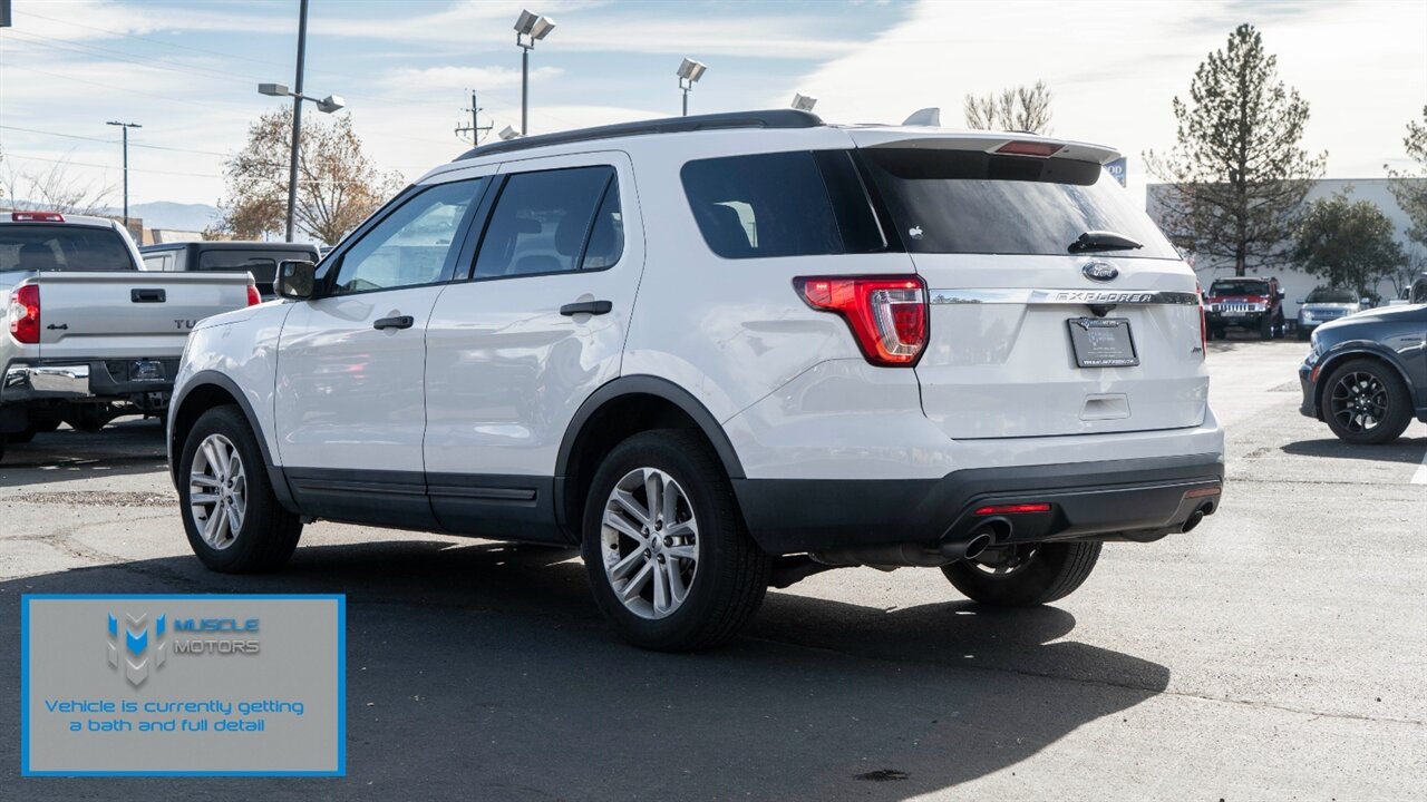 2017 Ford Explorer - Photo 2 - Reno, NV 89511