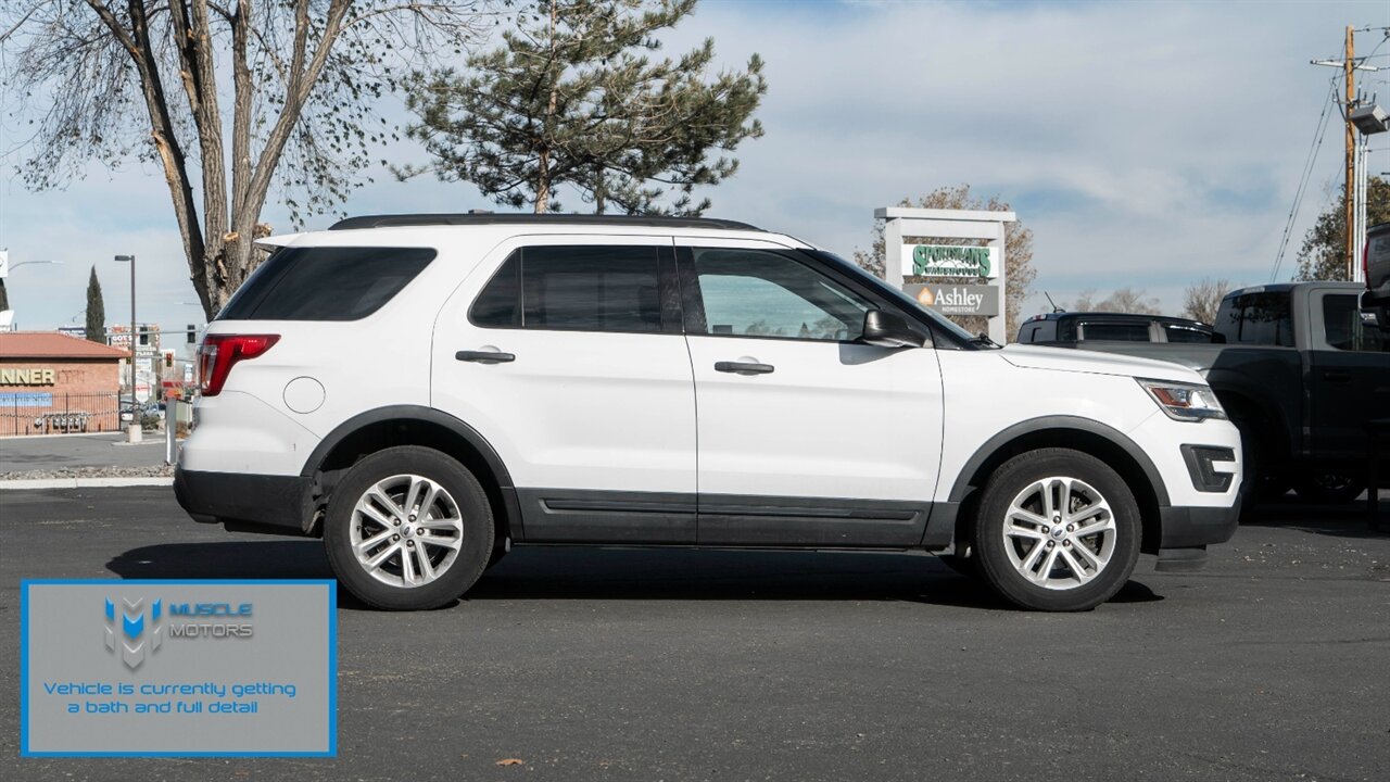 2017 Ford Explorer - Photo 5 - Reno, NV 89511