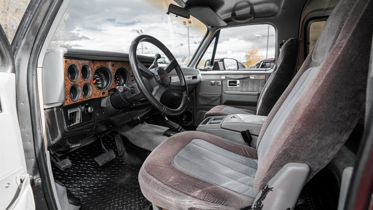 1991 Chevrolet Blazer   - Photo 14 - Reno, NV 89511