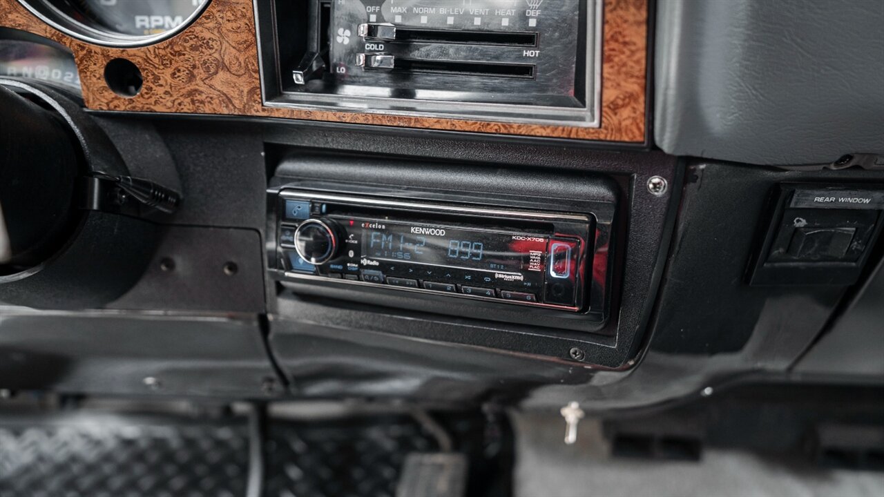 1991 Chevrolet Blazer   - Photo 25 - Reno, NV 89511