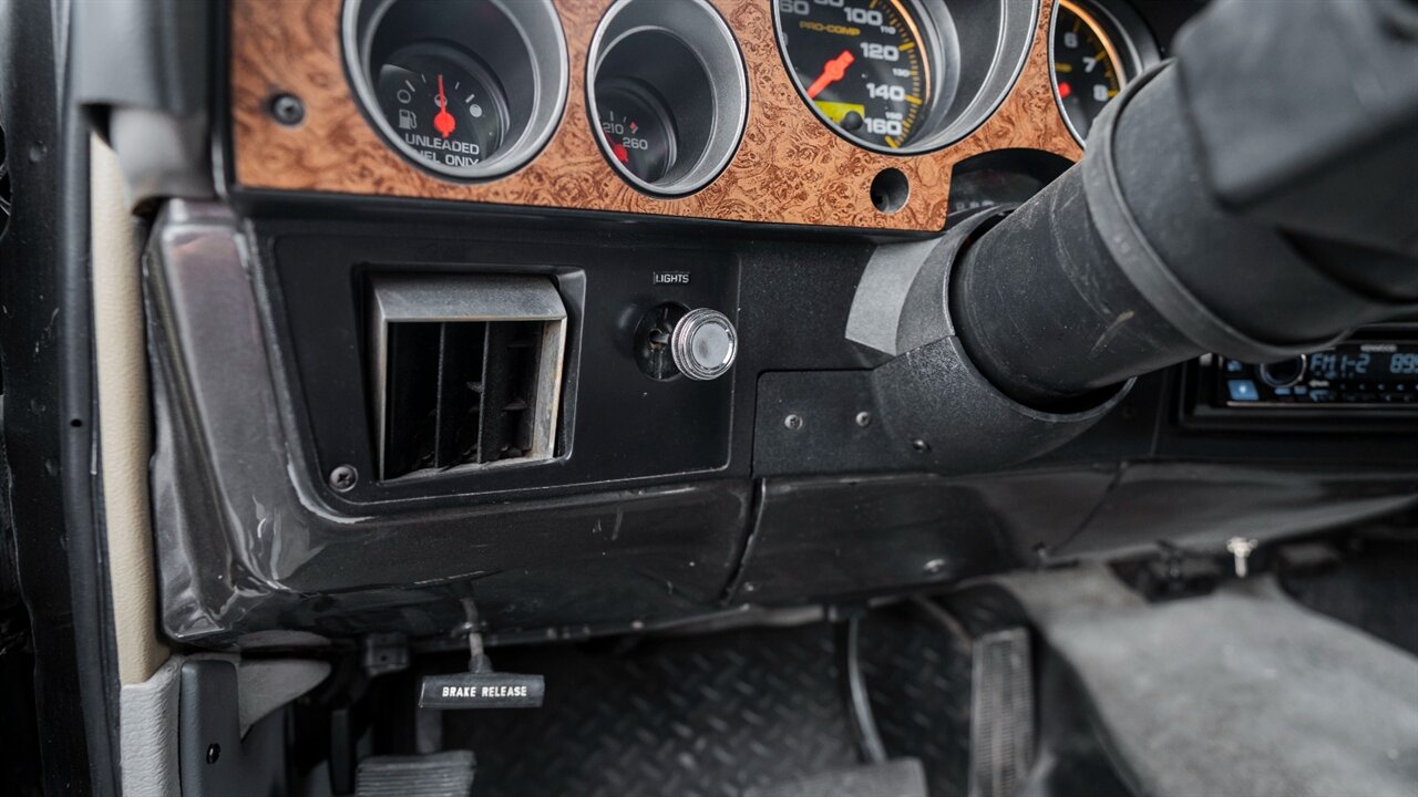 1991 Chevrolet Blazer 2dr - Photo 16 - Reno, NV 89511