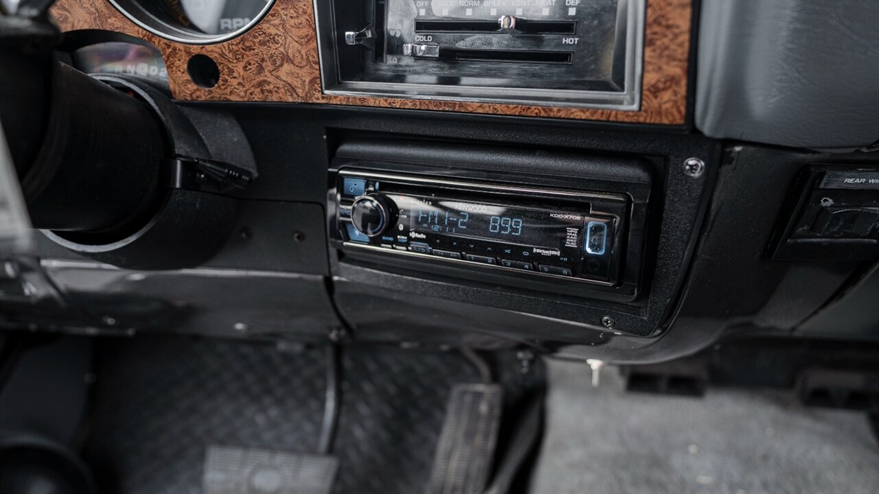 1991 Chevrolet Blazer 2dr - Photo 20 - Reno, NV 89511