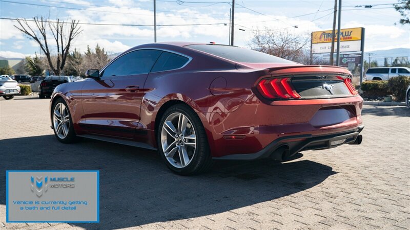 2018 Ford Mustang EcoBoost Premium  