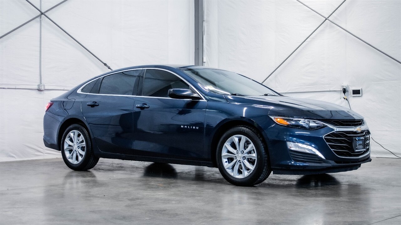 2020 Chevrolet Malibu LT   - Photo 1 - Reno, NV 89511
