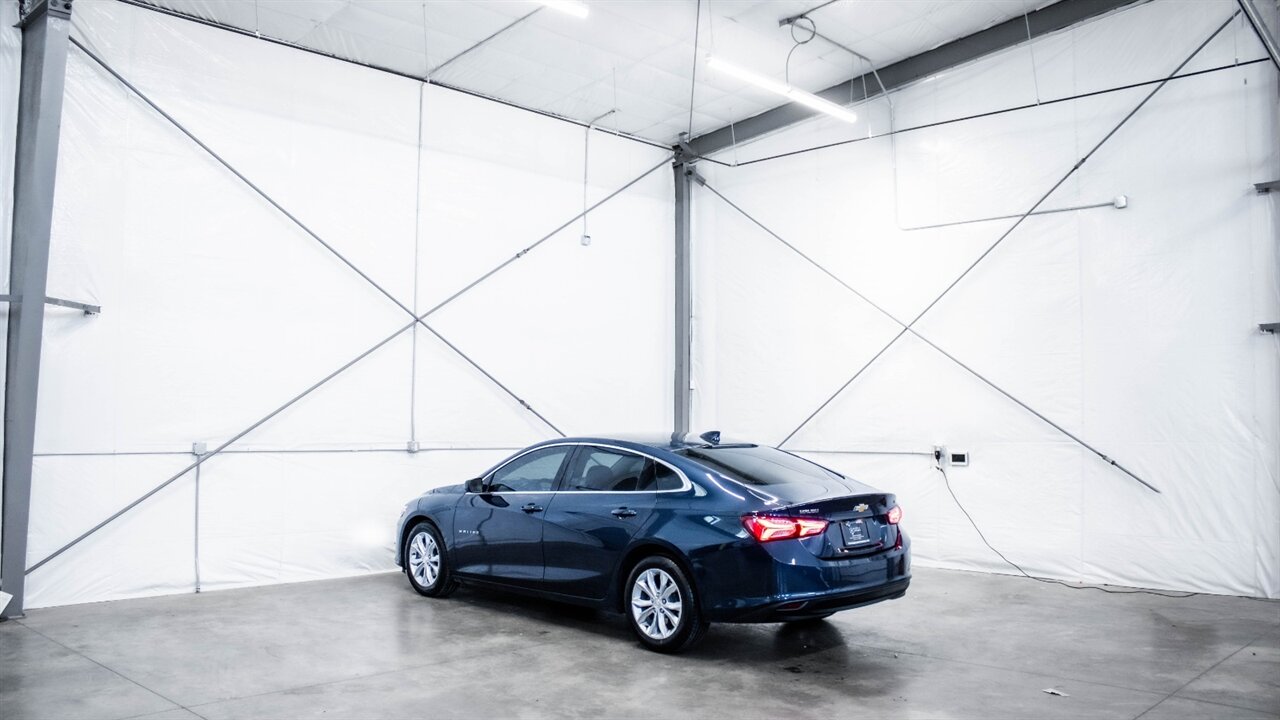 2020 Chevrolet Malibu LT   - Photo 8 - Reno, NV 89511