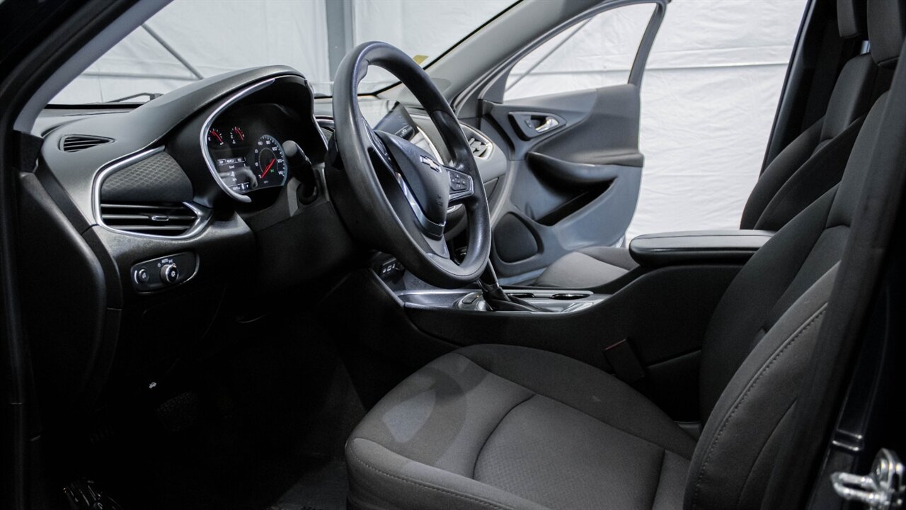 2020 Chevrolet Malibu LT   - Photo 36 - Reno, NV 89511