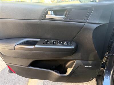 2017 Kia Sportage EX - Photo 21 - Frederick, MD 21702