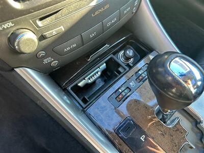 2013 Lexus IS   - Photo 38 - Frederick, MD 21702