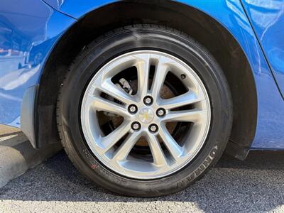 2017 Chevrolet Cruze LT Auto - Photo 38 - Frederick, MD 21702