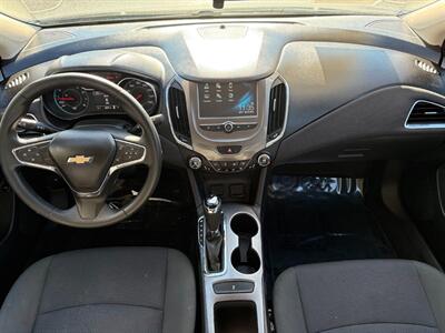 2017 Chevrolet Cruze LT Auto - Photo 8 - Frederick, MD 21702