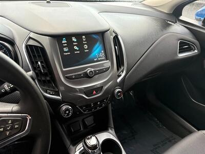 2017 Chevrolet Cruze LT Auto - Photo 3 - Frederick, MD 21702