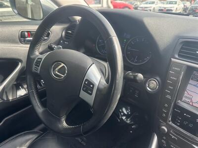 2011 Lexus IS   - Photo 32 - Frederick, MD 21702