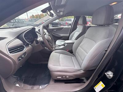 2019 Chevrolet Malibu LT   - Photo 2 - Frederick, MD 21702