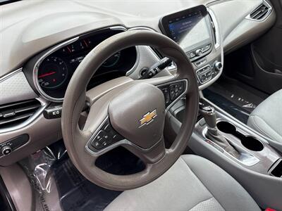 2019 Chevrolet Malibu LT   - Photo 9 - Frederick, MD 21702