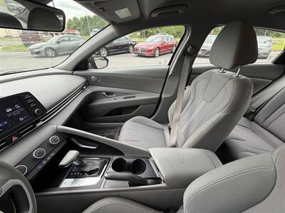 2023 Hyundai ELANTRA SE - Photo 3 - Frederick, MD 21702