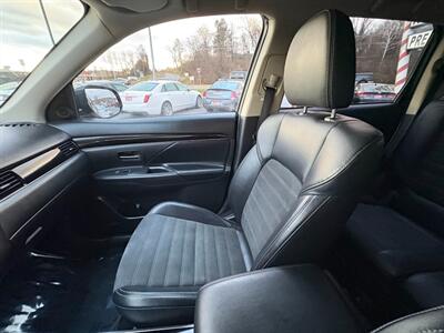 2019 Mitsubishi Outlander SE   - Photo 26 - Frederick, MD 21702