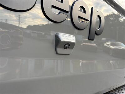 2020 Jeep Gladiator Sport S   - Photo 9 - Frederick, MD 21702