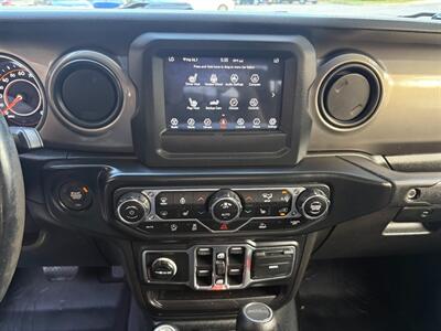 2020 Jeep Gladiator Sport S   - Photo 22 - Frederick, MD 21702