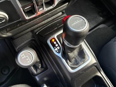 2020 Jeep Gladiator Sport S   - Photo 23 - Frederick, MD 21702