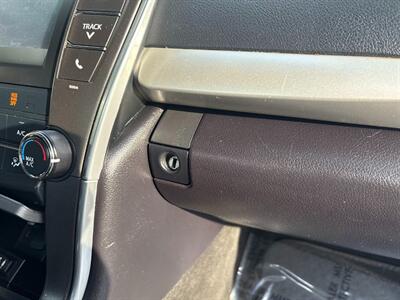 2017 Toyota Camry SE   - Photo 28 - Frederick, MD 21702