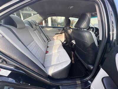 2017 Toyota Camry SE   - Photo 27 - Frederick, MD 21702