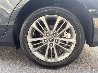 2017 Toyota Camry SE   - Photo 38 - Frederick, MD 21702