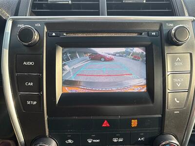 2017 Toyota Camry SE   - Photo 4 - Frederick, MD 21702