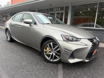 2017 Lexus IS 300   - Photo 5 - Frederick, MD 21702