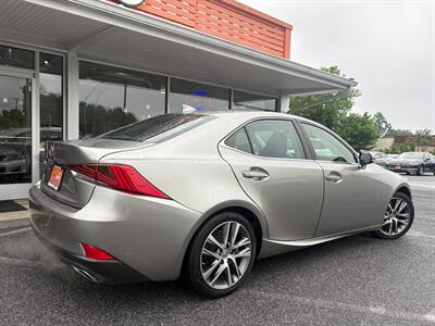 2017 Lexus IS 300   - Photo 30 - Frederick, MD 21702