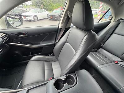 2017 Lexus IS 300   - Photo 15 - Frederick, MD 21702