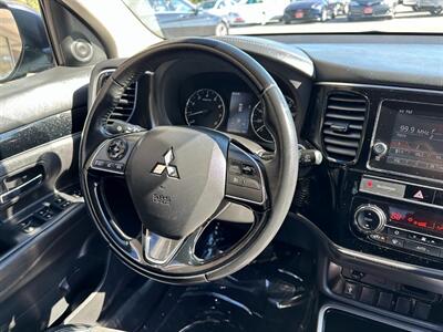 2019 Mitsubishi Outlander SE   - Photo 23 - Frederick, MD 21702