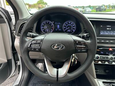 2020 Hyundai ELANTRA SE   - Photo 13 - Frederick, MD 21702