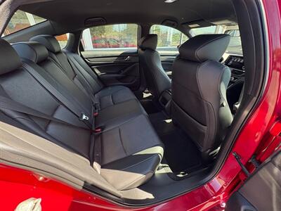 2019 Honda Accord Sport   - Photo 18 - Frederick, MD 21702