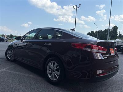 2016 Kia Optima LX   - Photo 4 - Frederick, MD 21702