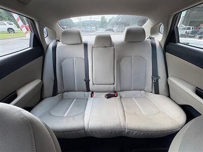2016 Kia Optima LX   - Photo 18 - Frederick, MD 21702