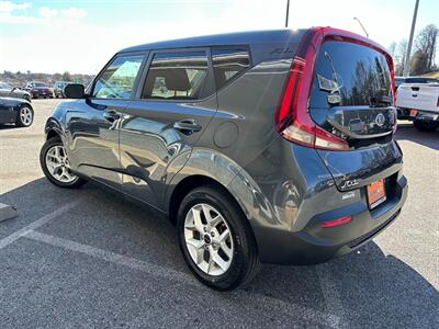 2021 Kia Soul S   - Photo 8 - Frederick, MD 21702