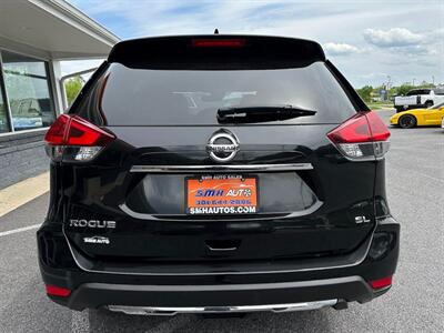 2018 Nissan Rogue SL   - Photo 11 - Frederick, MD 21702