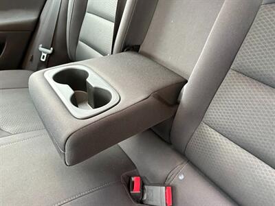 2017 Chevrolet Malibu LT   - Photo 17 - Frederick, MD 21702