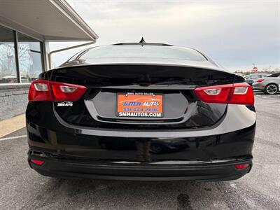 2017 Chevrolet Malibu LT   - Photo 13 - Frederick, MD 21702