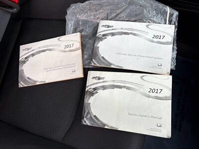 2017 Chevrolet Malibu LT   - Photo 38 - Frederick, MD 21702