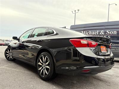 2017 Chevrolet Malibu LT   - Photo 12 - Frederick, MD 21702