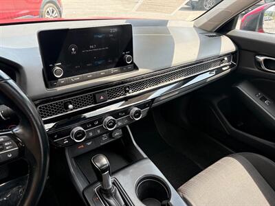 2022 Honda Civic EX   - Photo 15 - Frederick, MD 21702