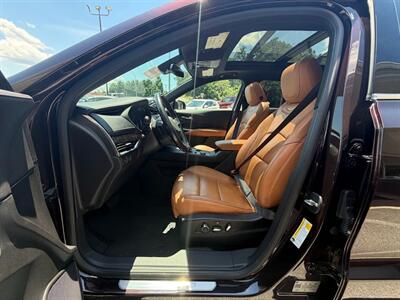 2020 Cadillac XT4 Premium Luxury   - Photo 2 - Frederick, MD 21702