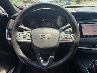 2020 Cadillac XT4 Premium Luxury   - Photo 15 - Frederick, MD 21702